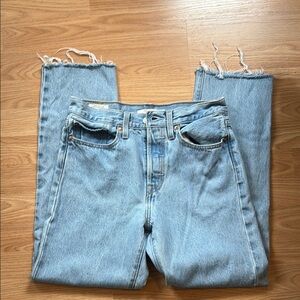 Levi Wedgie Straight